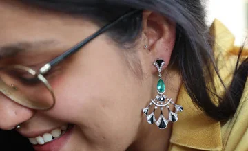 trendy earrings